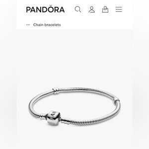 Pandora Moments Barrel Clasp Snake Chain Bracelet
Sterling silver